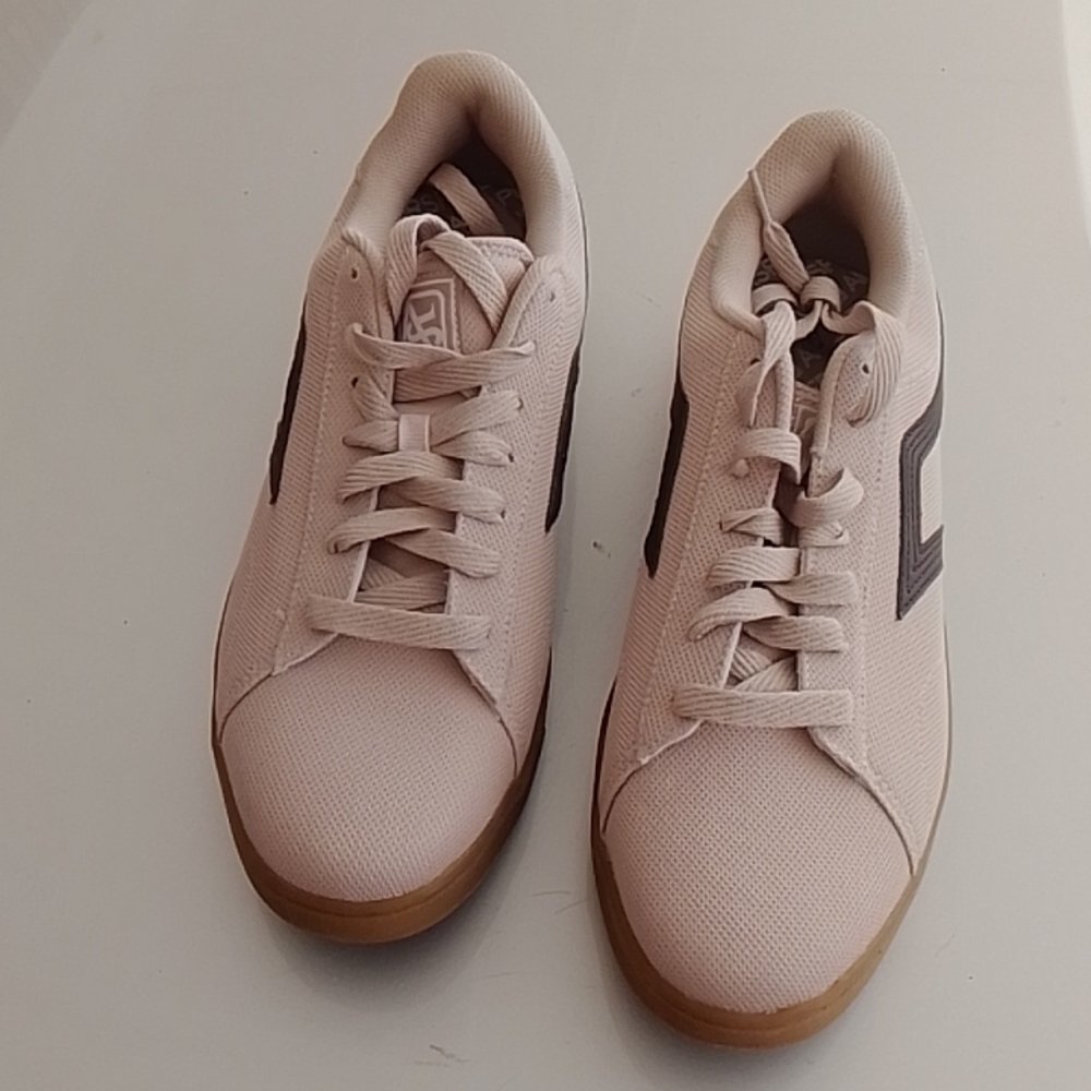 Airspeed Men's Size 13 Tan & Brown Lightweight Sneaker